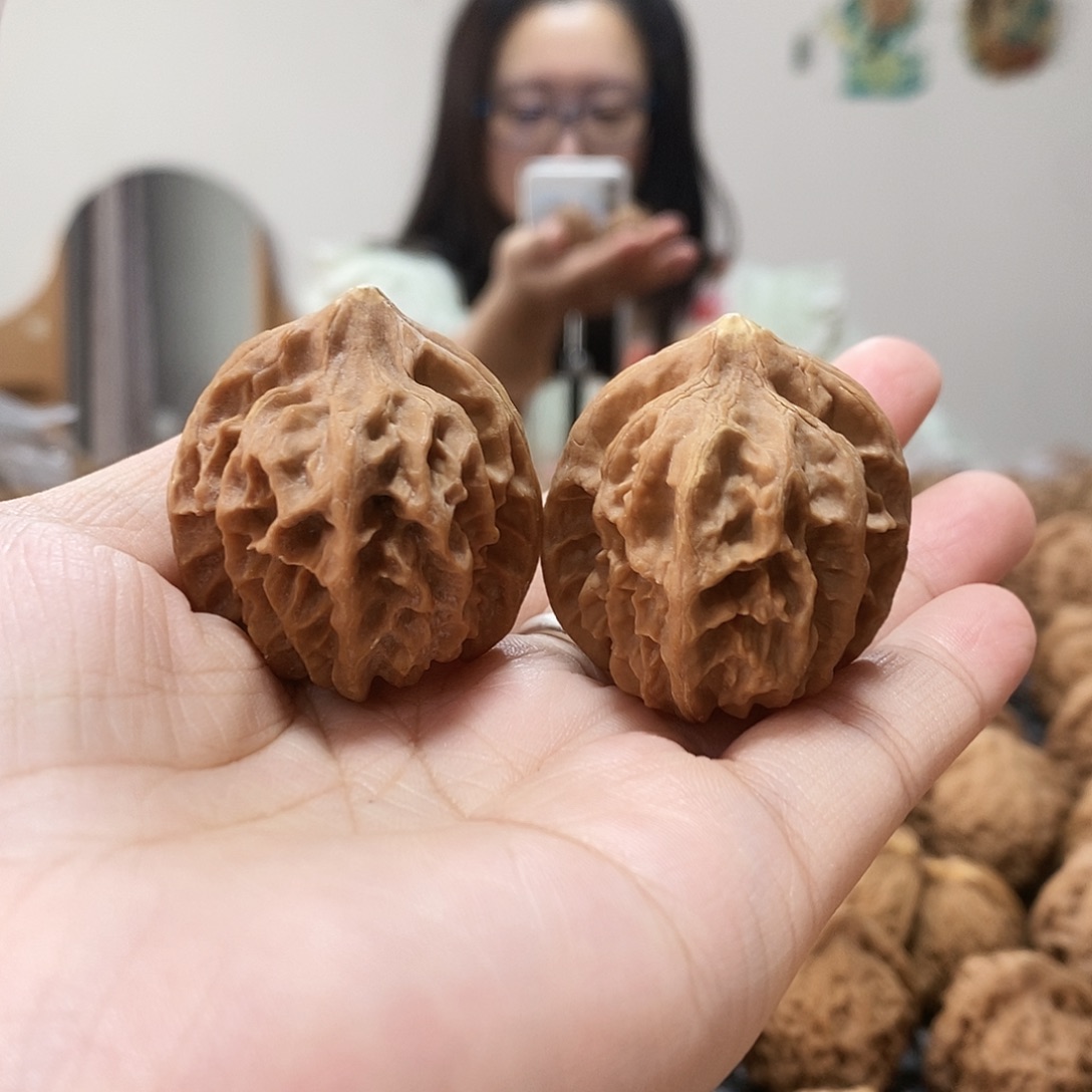 吊坠文玩核桃曹大龙35有黄