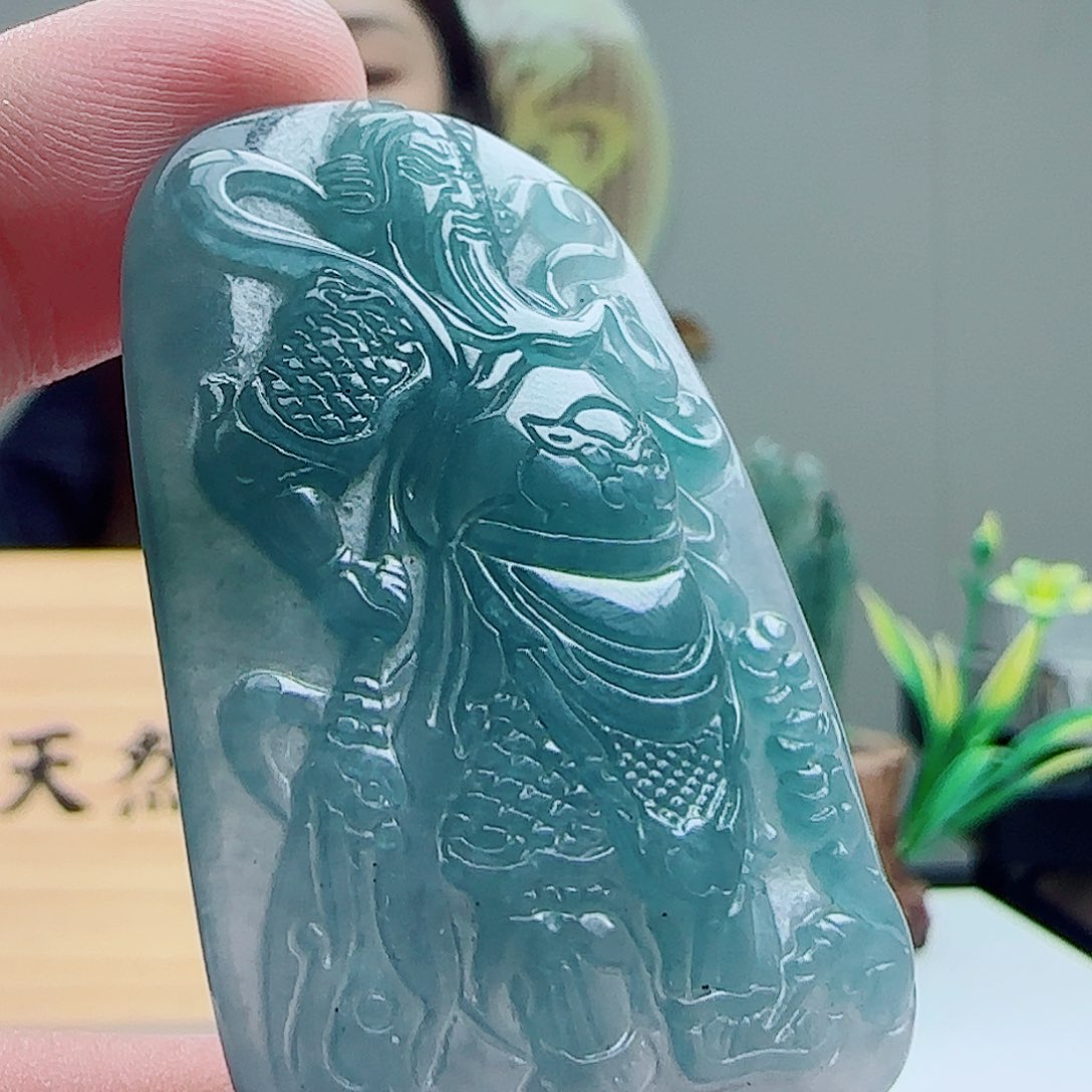 翡翠未镶嵌颈饰1111