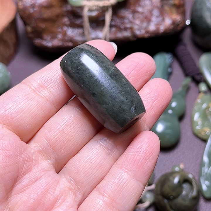 岫岩河磨玉（透闪石质玉）手绳未镶嵌