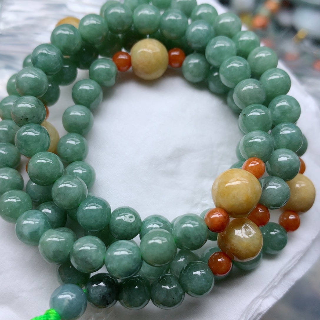 翡翠颈饰未镶嵌吊坠