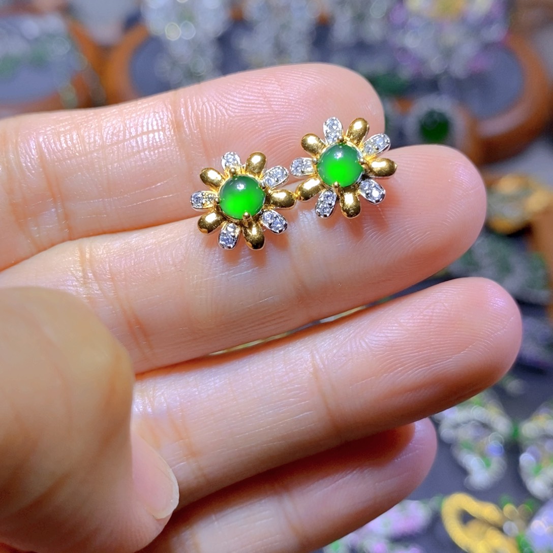 翡翠颈饰银S925镶嵌天然翡翠