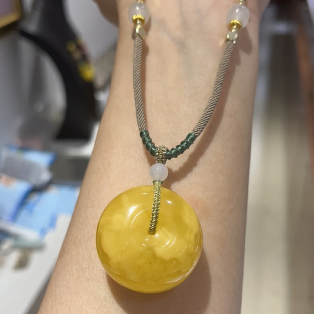 蜜蜡白花纹平安扣吊坠项链