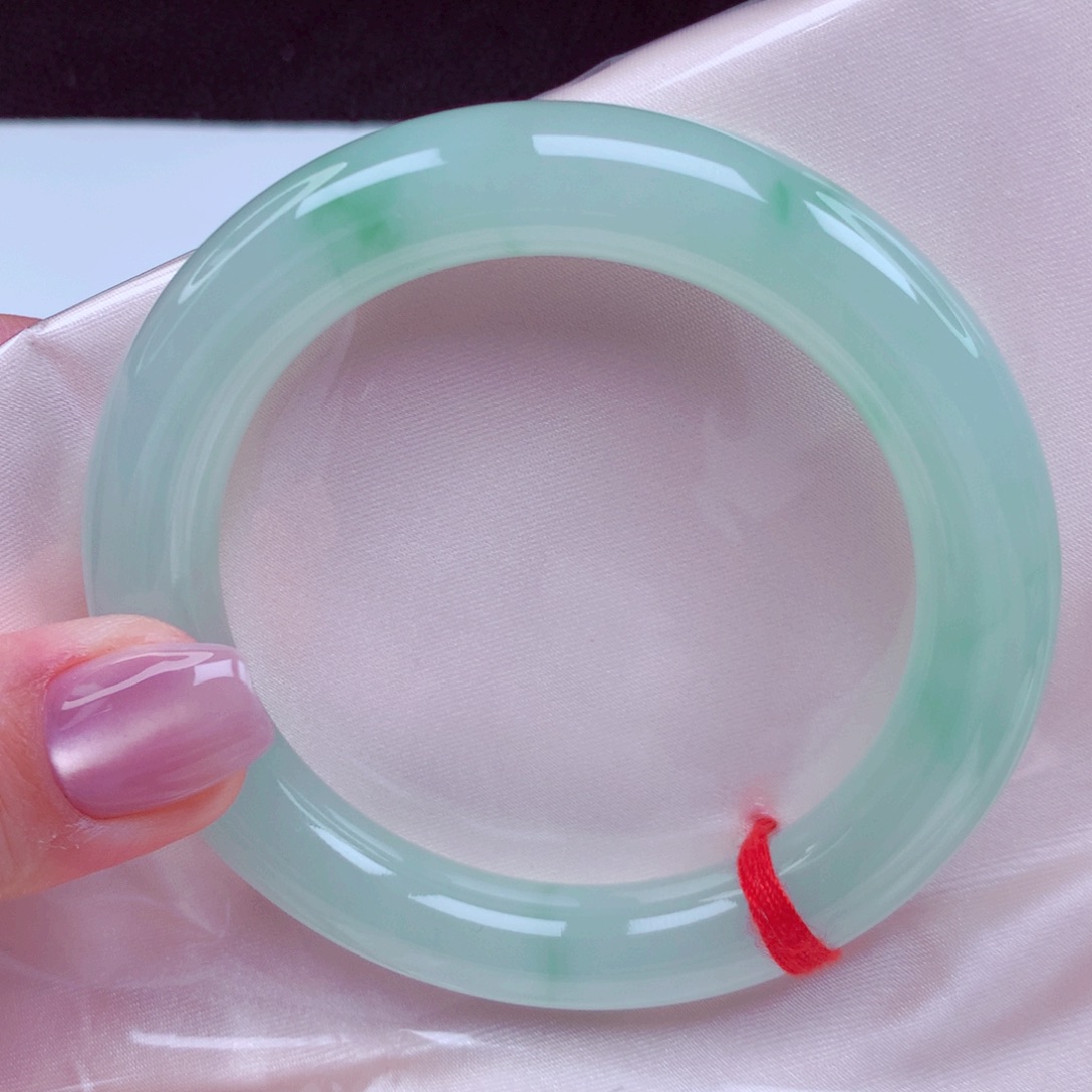 翡翠未镶嵌手镯手镯