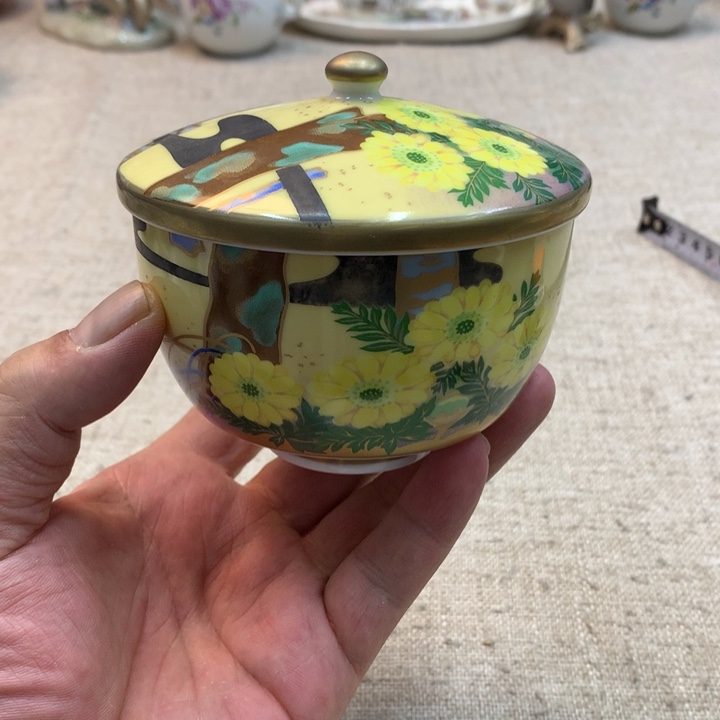 金瓷阁家的美丽瓷器