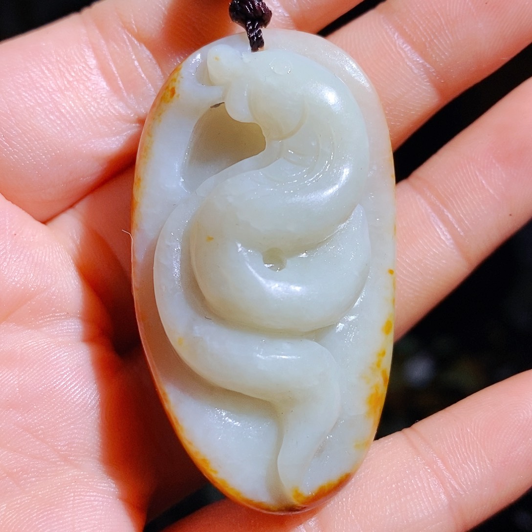 和田玉颈饰未镶嵌