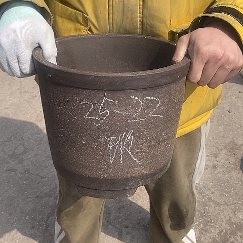 紫砂中国宜兴紫砂花盆，