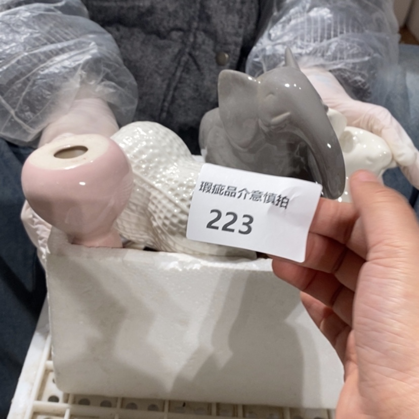 【闪购商品】摆件小*子陶瓷摆件瑕疵特卖