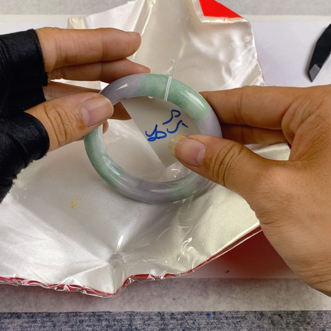 未镶嵌手镯翡翠95