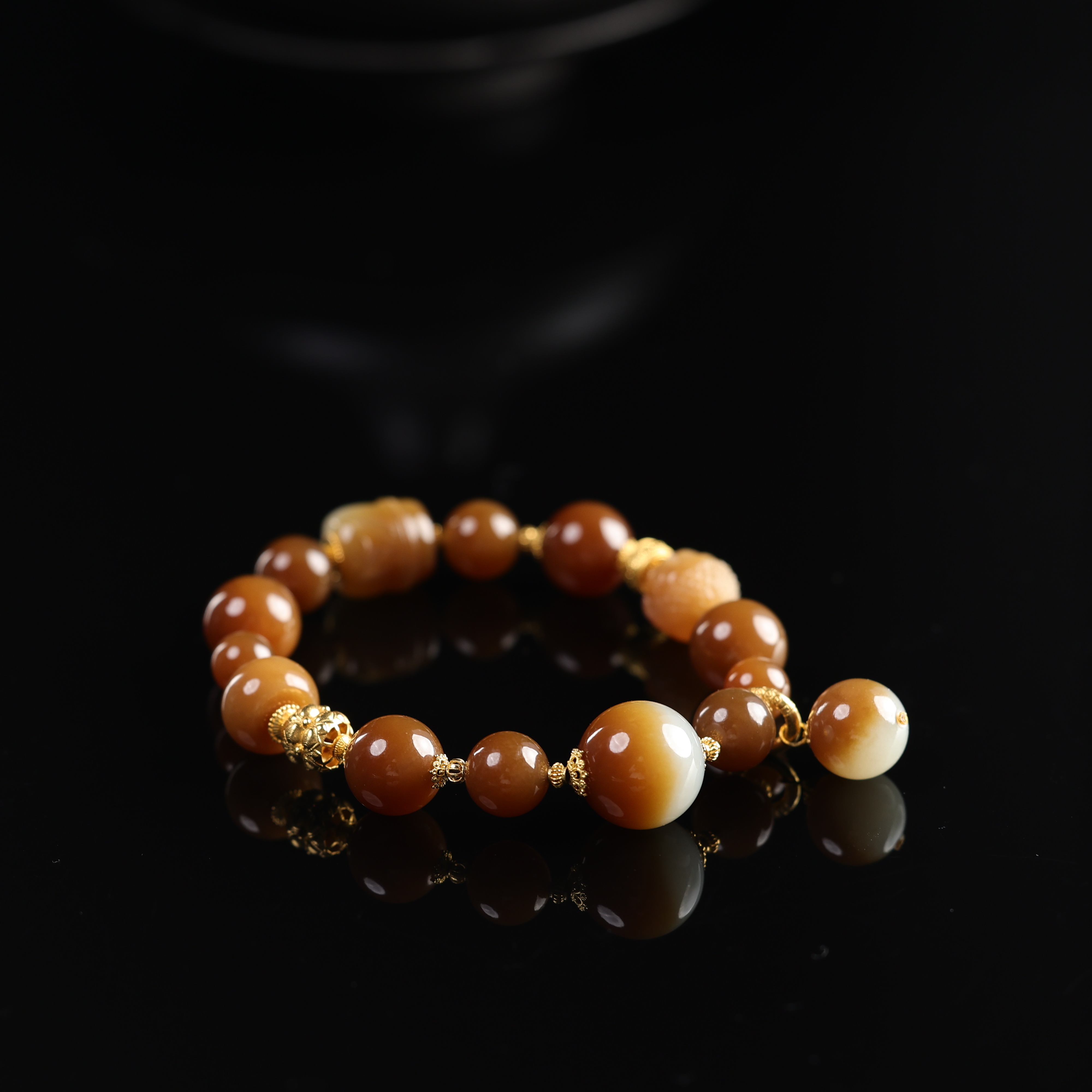 “景然”珍藏级精品和田玉高色糖玉8mm手串