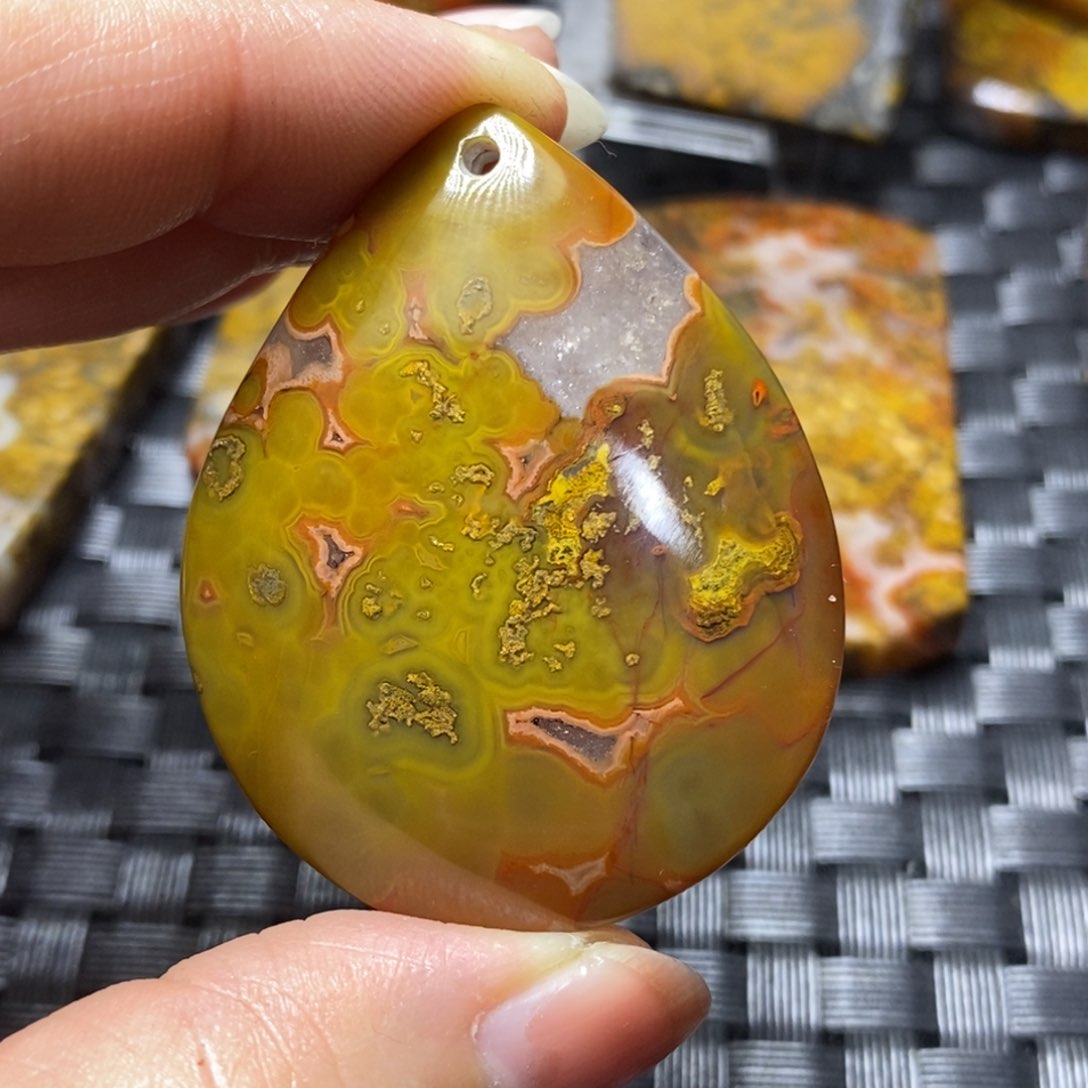 玛瑙/玉髓颈饰未镶嵌