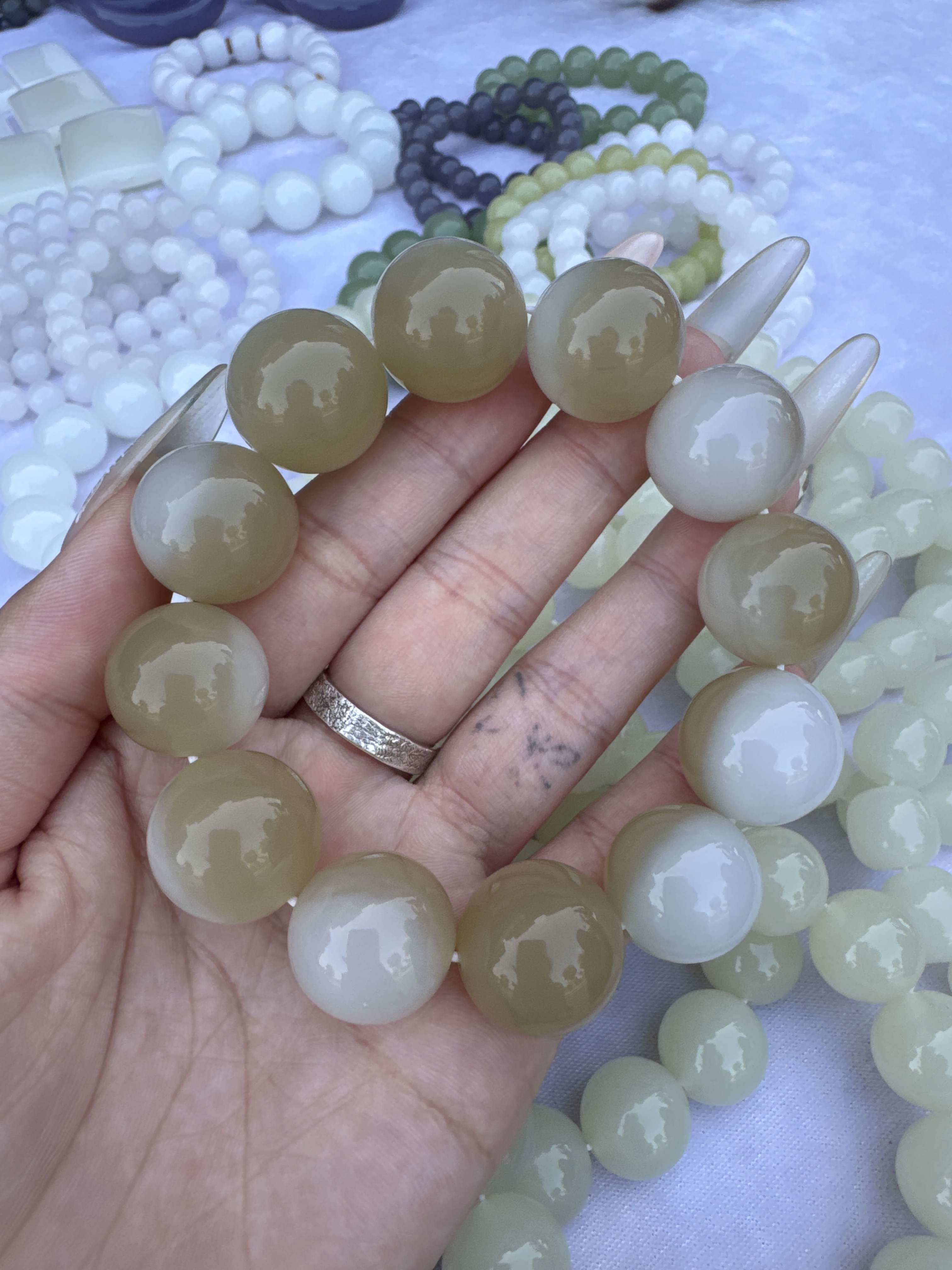 高端大气糖白手串 卡18