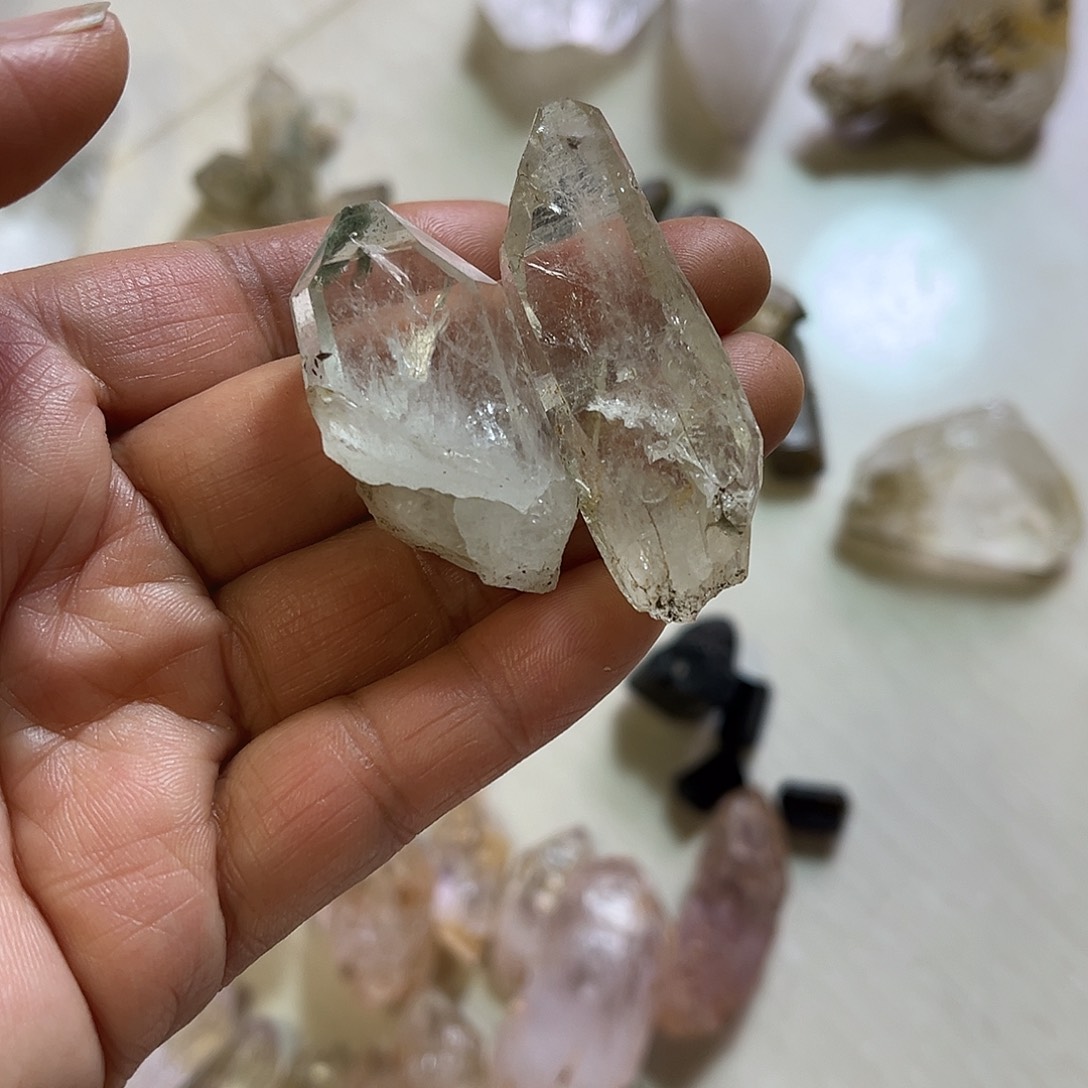 寿****未镶嵌水晶珠宝半成品