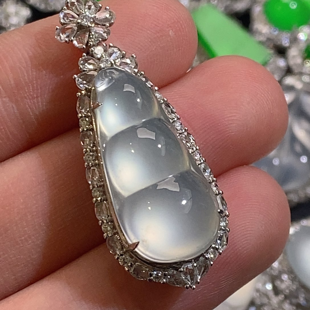 翡翠颈饰18K金镶嵌天然缅甸A货翡翠