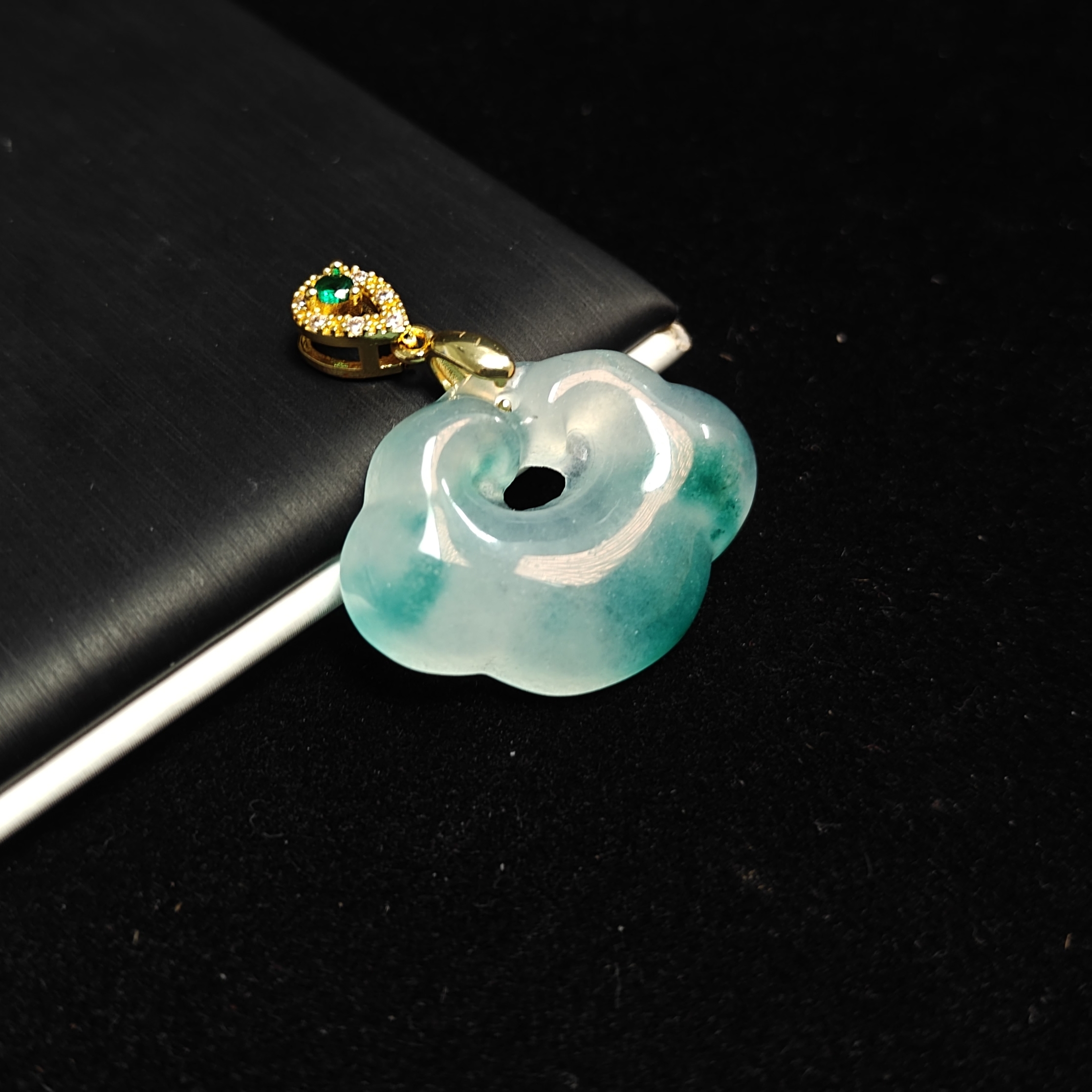 [停业清货]冰蓝飘如意锁吊坠-赠链-139-多样性发一