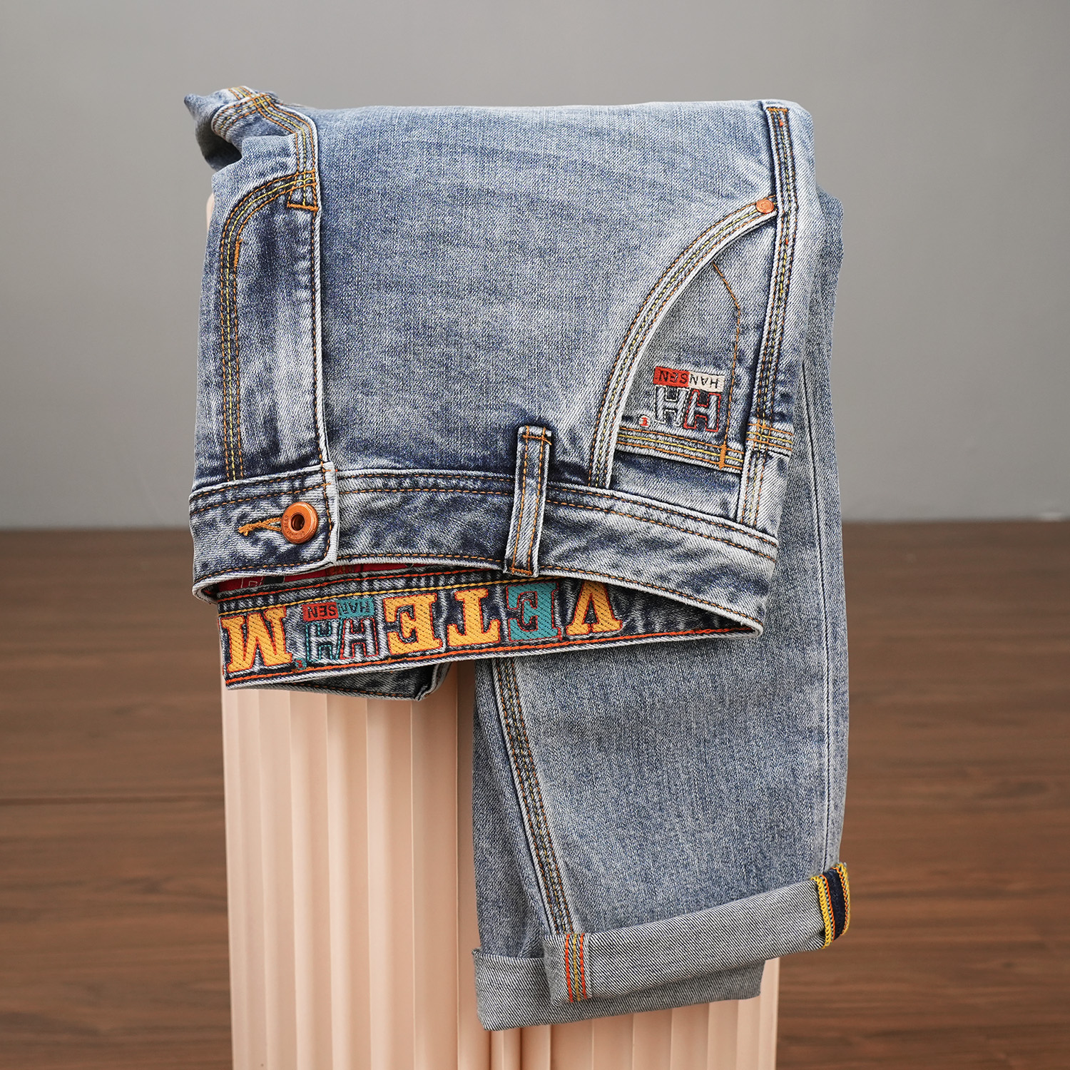 969港风春夏季新款微弹力小直筒男牛仔裤中腰浅色清新时尚男裤子