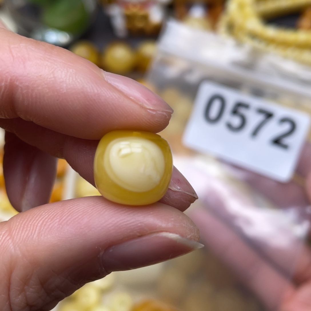 琥珀珠宝奇石未镶嵌12.9