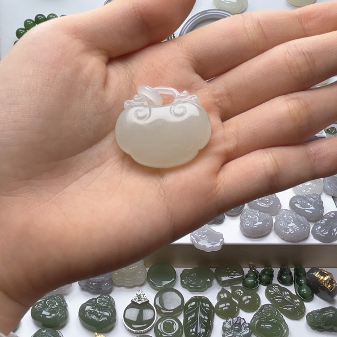 和田玉吊坠(不含链)未镶嵌闭****鱼