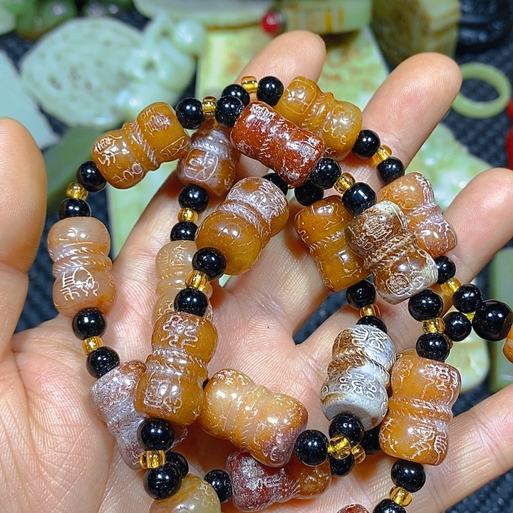 未镶嵌手链和田玉（糖玉）