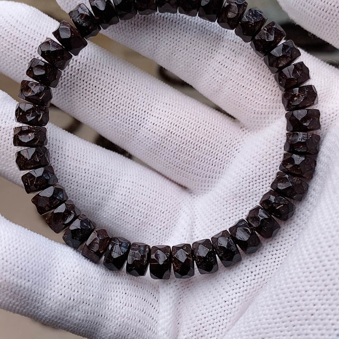 【闪购商品】椰蒂手串8.5无相单圈干磨