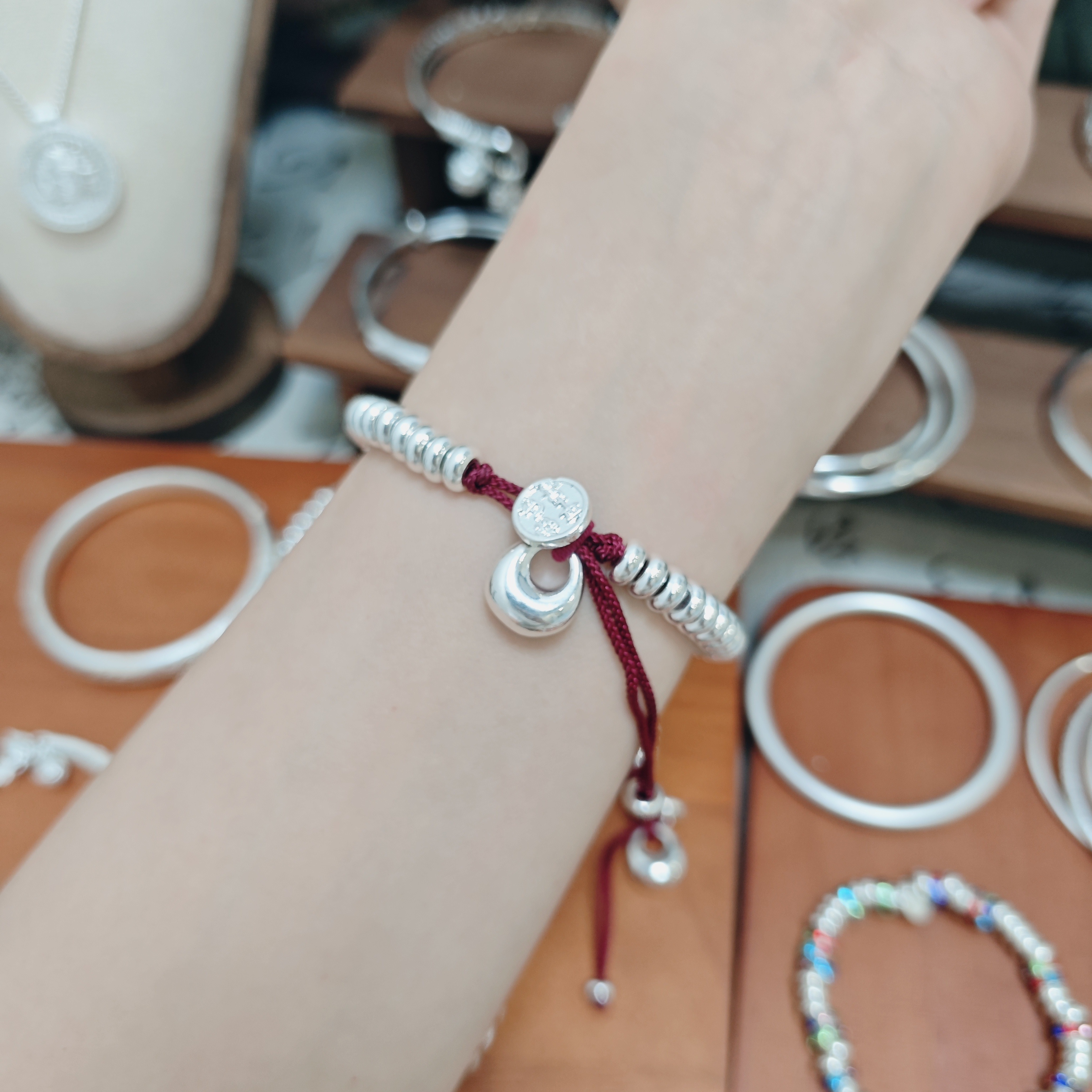 【限购】红盘缠女款复古时尚民族风简约古风笑脸纯手工A604