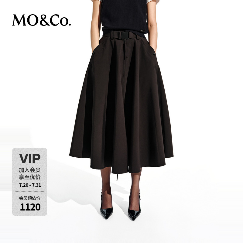 MOCO半身裙2025春新品黑色机能风高腰蓬松小黑裙附腰带MBE1SKT032