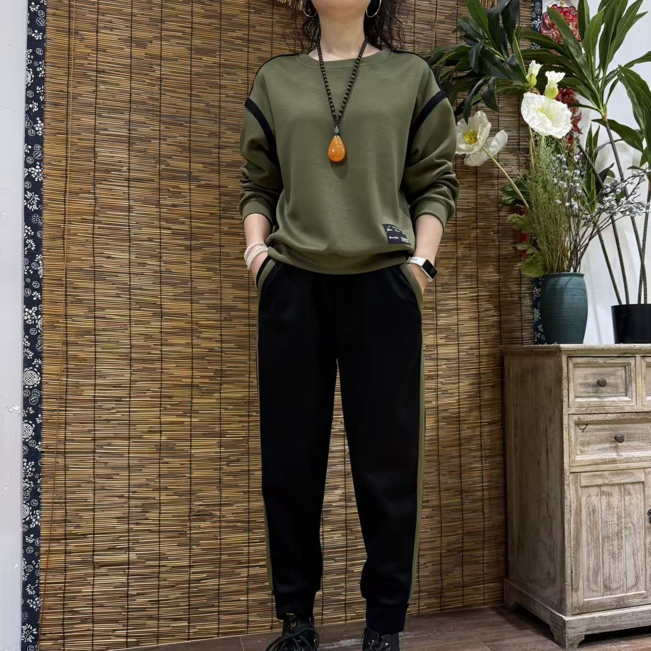 16681-4新款春秋休闲运动时尚显瘦宽松长袖上衣裤子套装