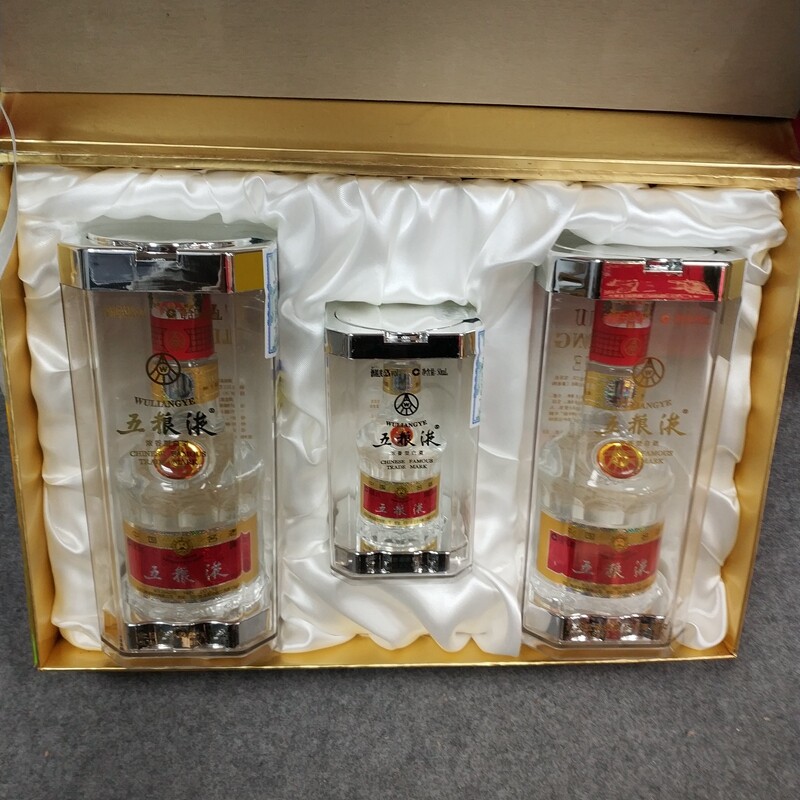 2008年五粮液国家标准样礼盒550ml52度1-M25G9005818-04