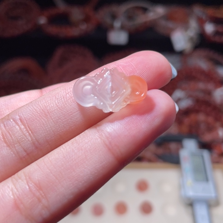 南红玛瑙未镶嵌中国结1978