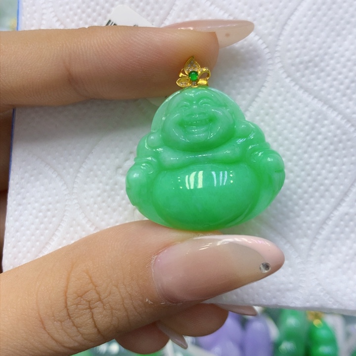 颈饰18K金镶嵌翡翠