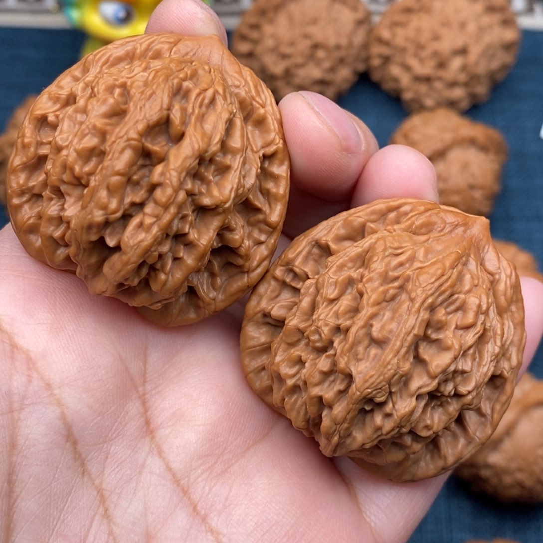 文玩核桃把件42麦穗虎头全品