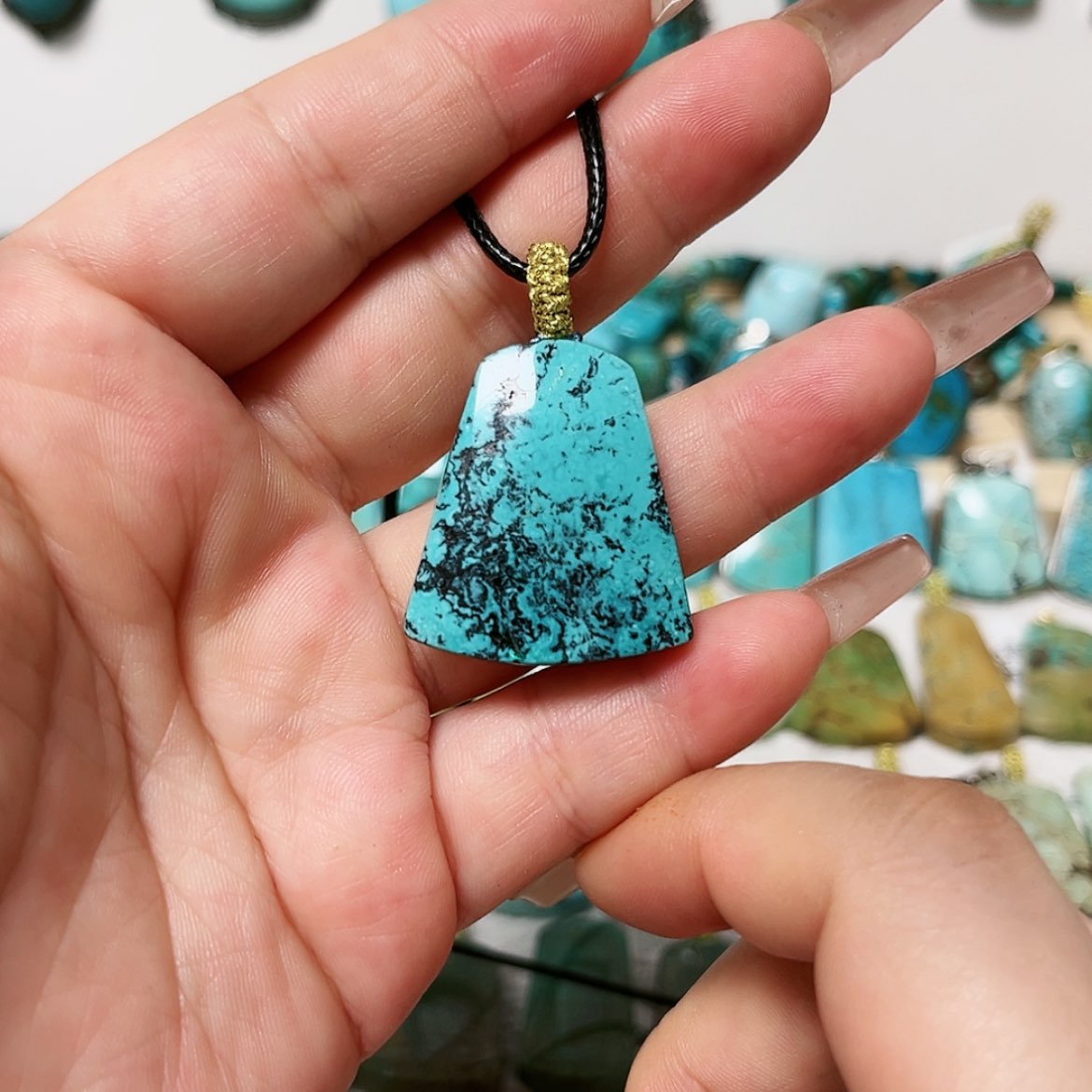 【闪购商品】未镶嵌绿松石珠宝奇石