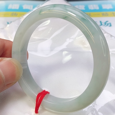 翡翠手镯未镶嵌0679号