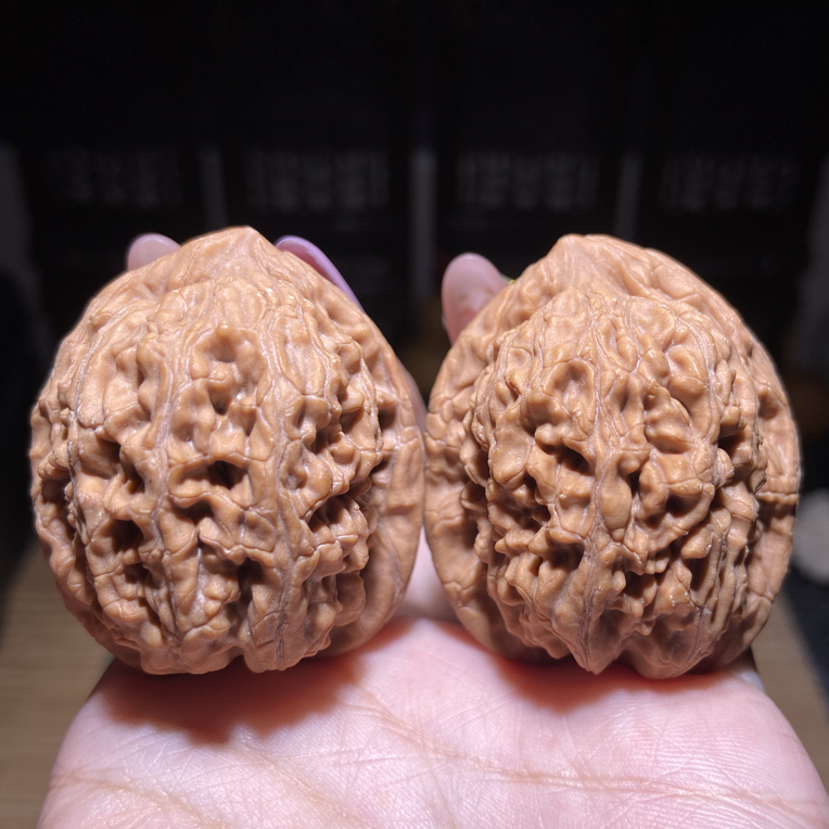 精品盘玩文玩核桃蚂蚁王手把件