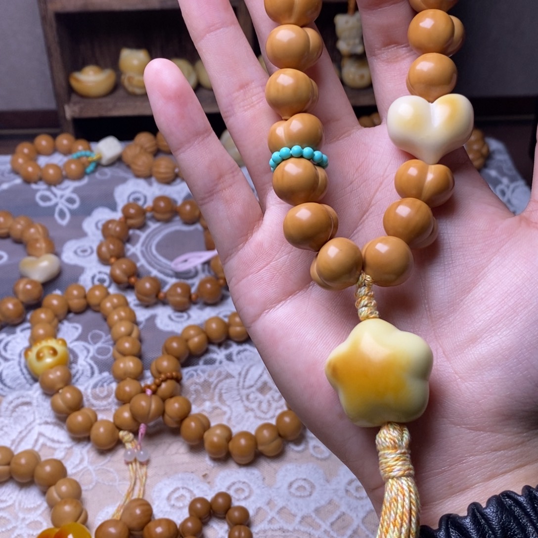 把件猴头核桃屁桃