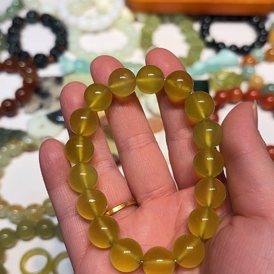 蛇纹石玉未镶嵌手串