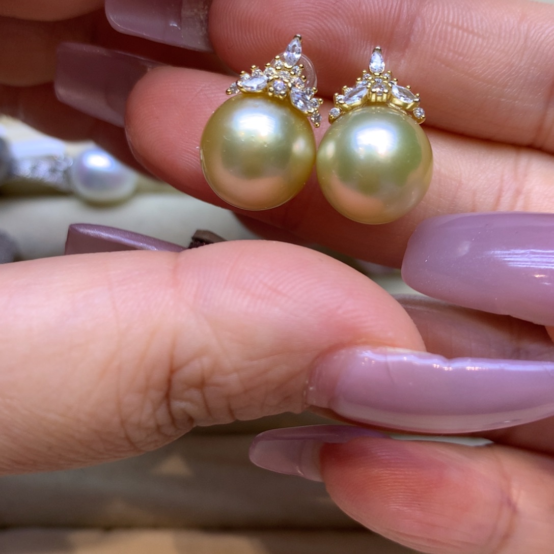 银S925镶嵌耳饰海水珍珠