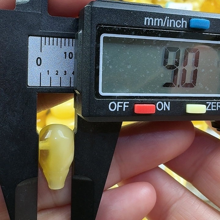 蜜蜡未镶嵌裸石19