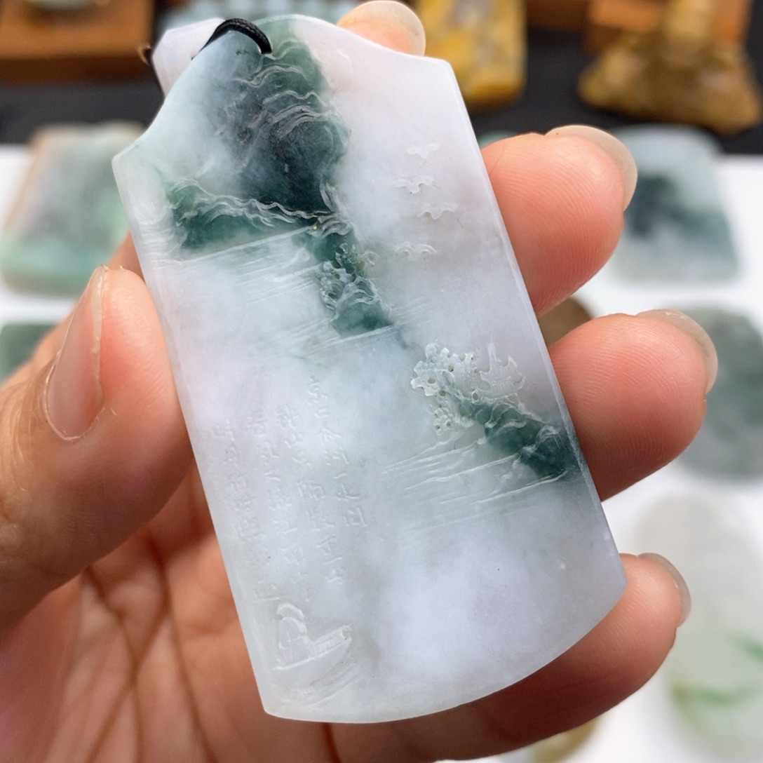 定制翡翠未镶嵌山水