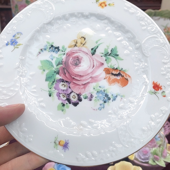 瓷片摆件，摆件，摆件。摆件。，摆件