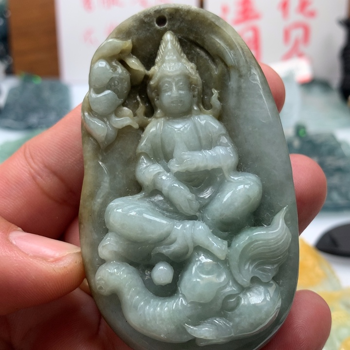 翡翠颈饰未镶嵌保真天然a货翡翠