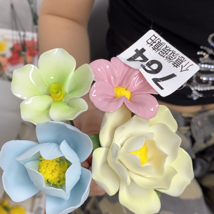 摆件陶瓷材料加工