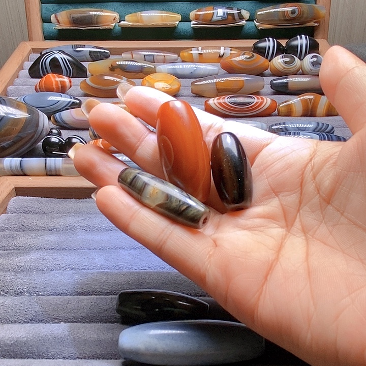 轩***轩玛瑙/玉髓未镶嵌吊坠(不含链)