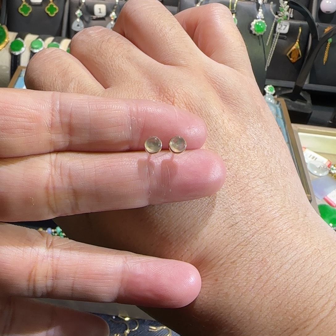 翡翠18K金镶嵌颈饰耳钉