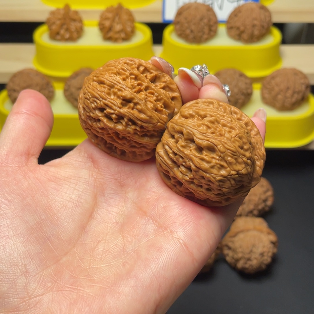 文玩核桃把件绣球40修打底