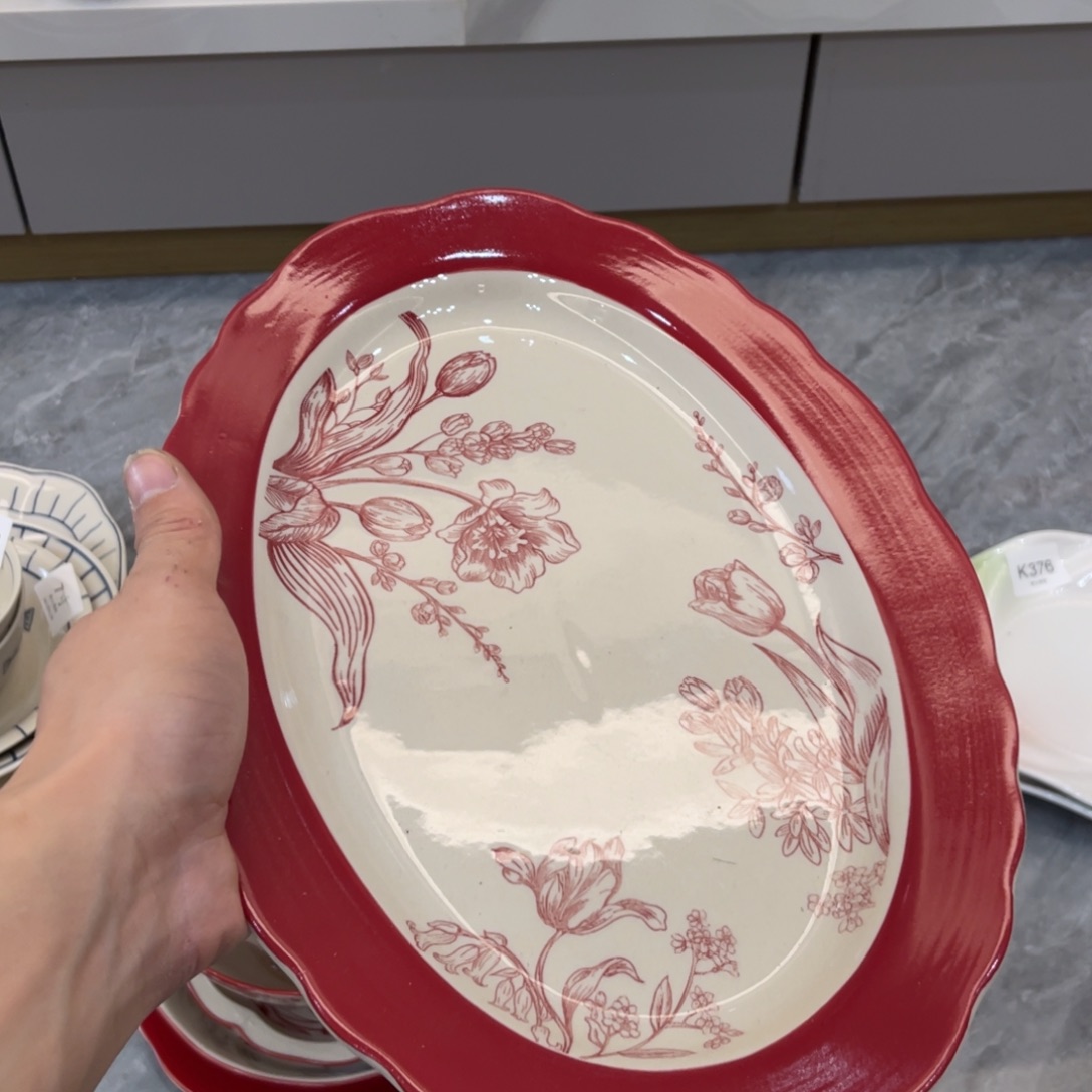 陶瓷微瑕餐具介意勿拍，满18飞！