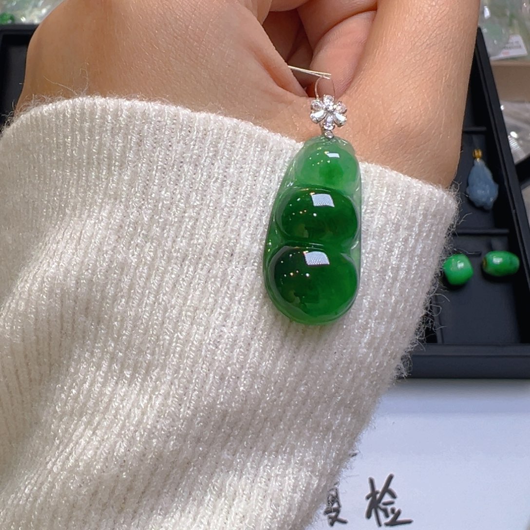 A***r翡翠18K金镶嵌吊坠(不含链)