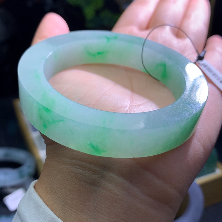 定制翡翠翡翠手镯未镶嵌