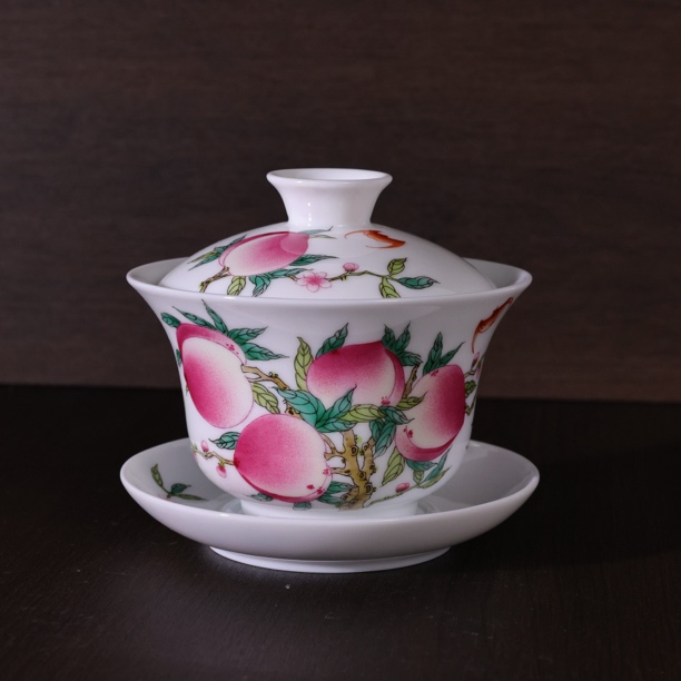 景德镇粉彩九桃三才盖碗