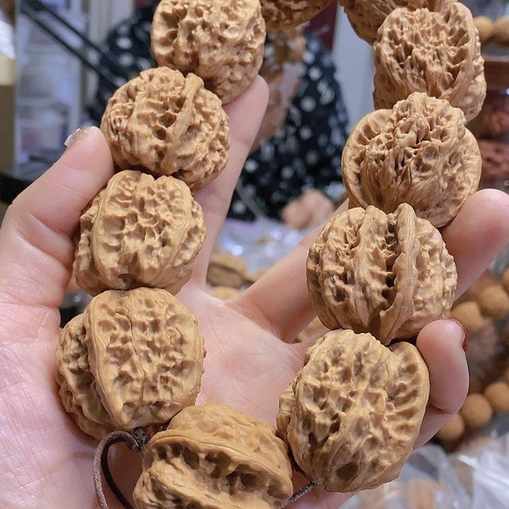 【闪购商品】文玩核桃把件33野狼手持