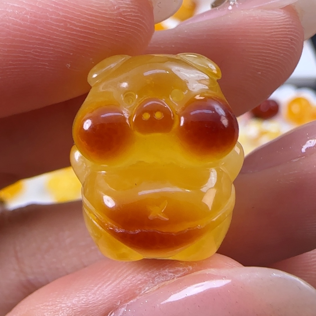 琥珀未镶嵌珠宝奇石.